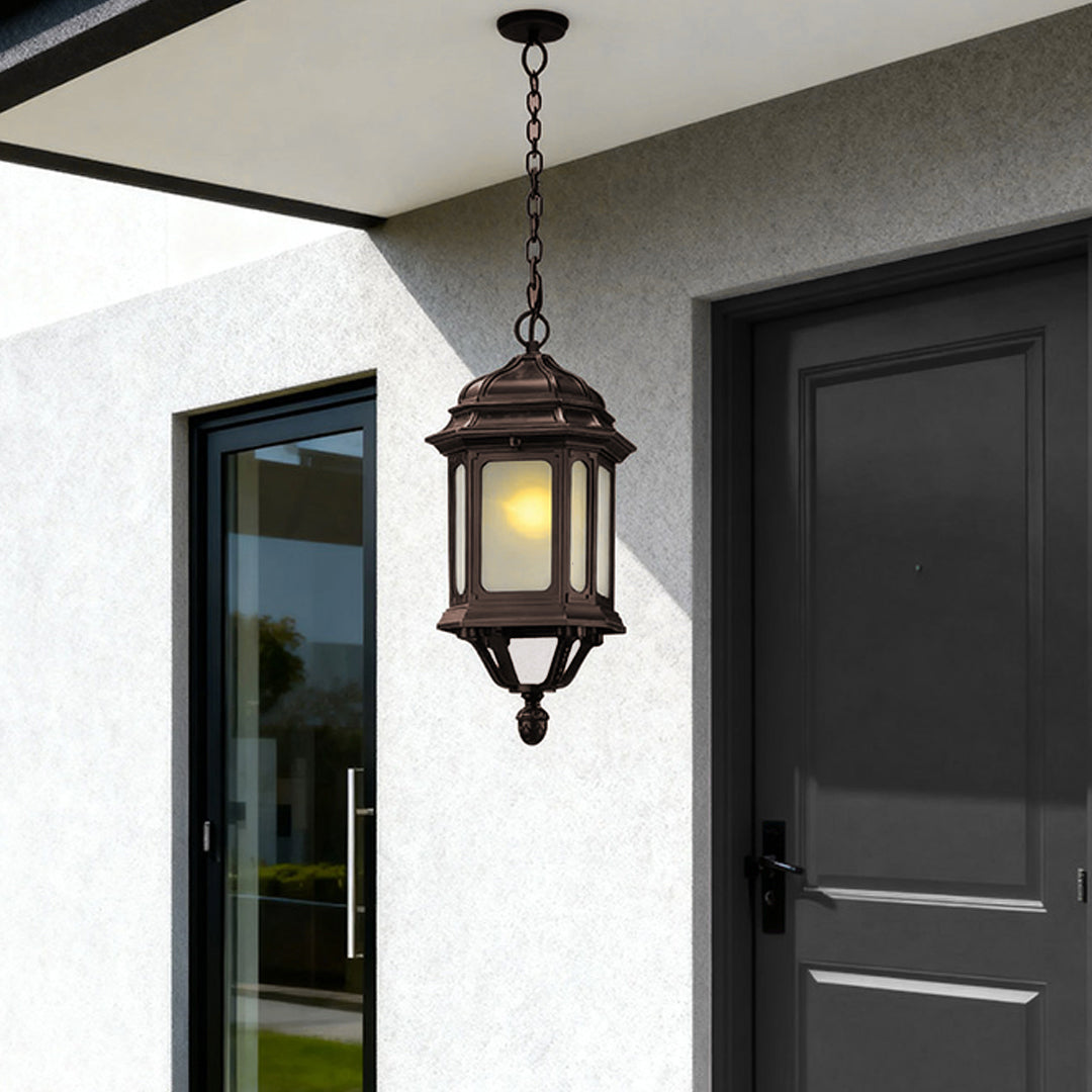 Outdoor Pendant Light with Adjustable Chain – IP44 Weatherproof Lantern