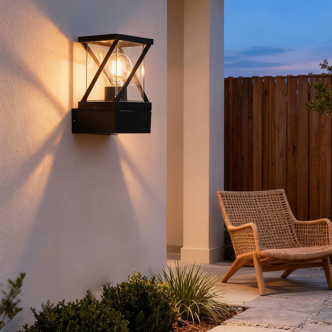 Modern Outdoor Wall Sconce with Aluminum Body and E27 Socket