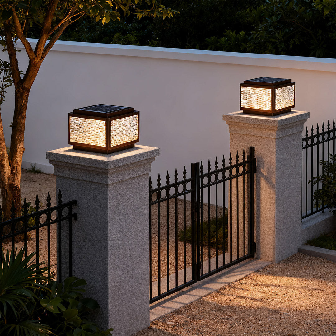 Minimalist Outdoor Pillar Top Light – Waterproof LED Post Cap Lantern