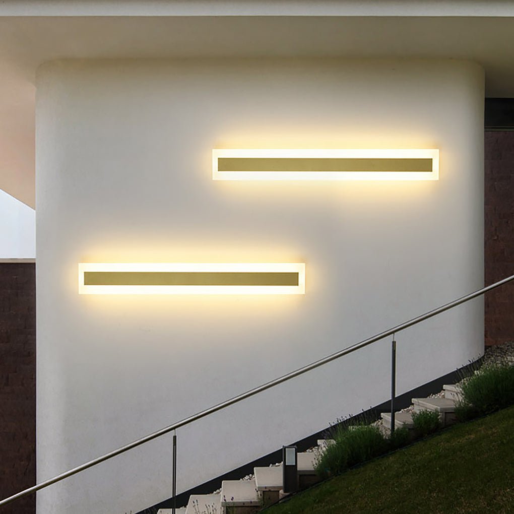 Linear Gold Outdoor Wall Light – Modern Minimalist LED Sconce