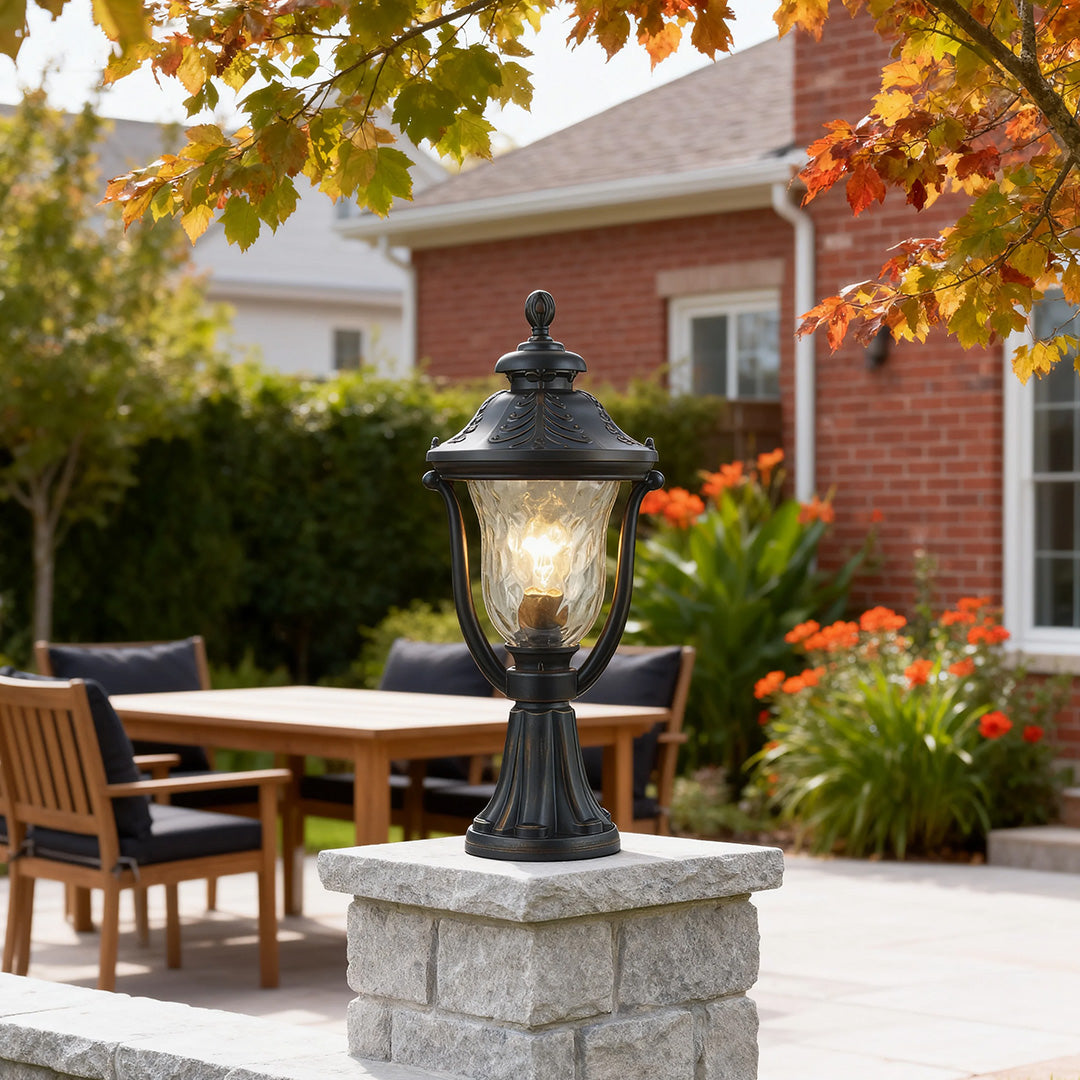 Chestnut Aluminum Post Light with Clear Glass Shade for Modern Gardens
