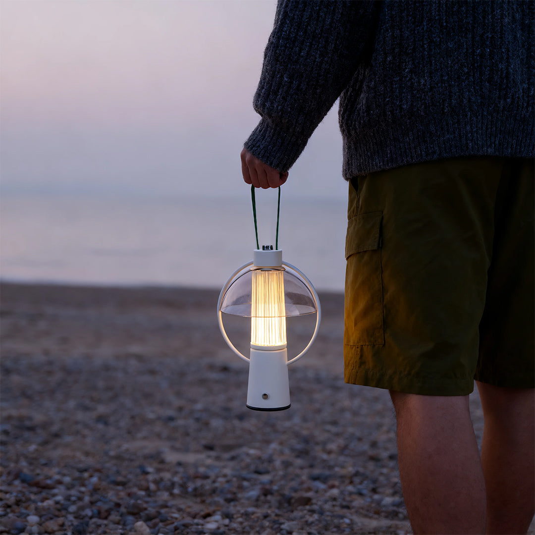 Lumina Circle Table Lamp in Iron and Acrylic, Dimmable LED