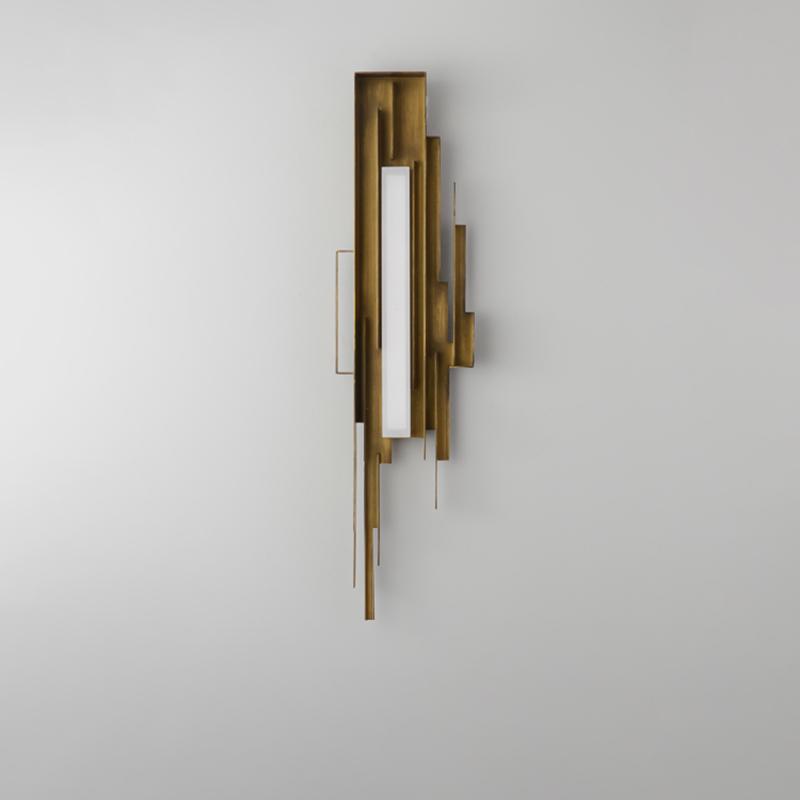 Metal Sculpted Sconce