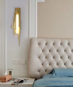 Metal Sculpted Sconce
