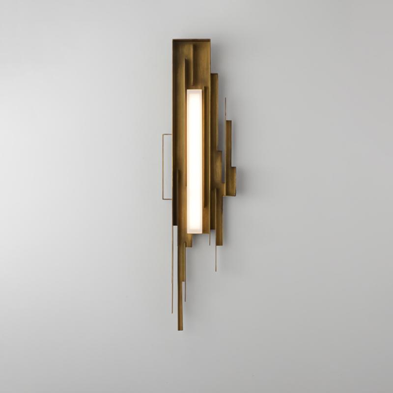 Metal Sculpted Sconce