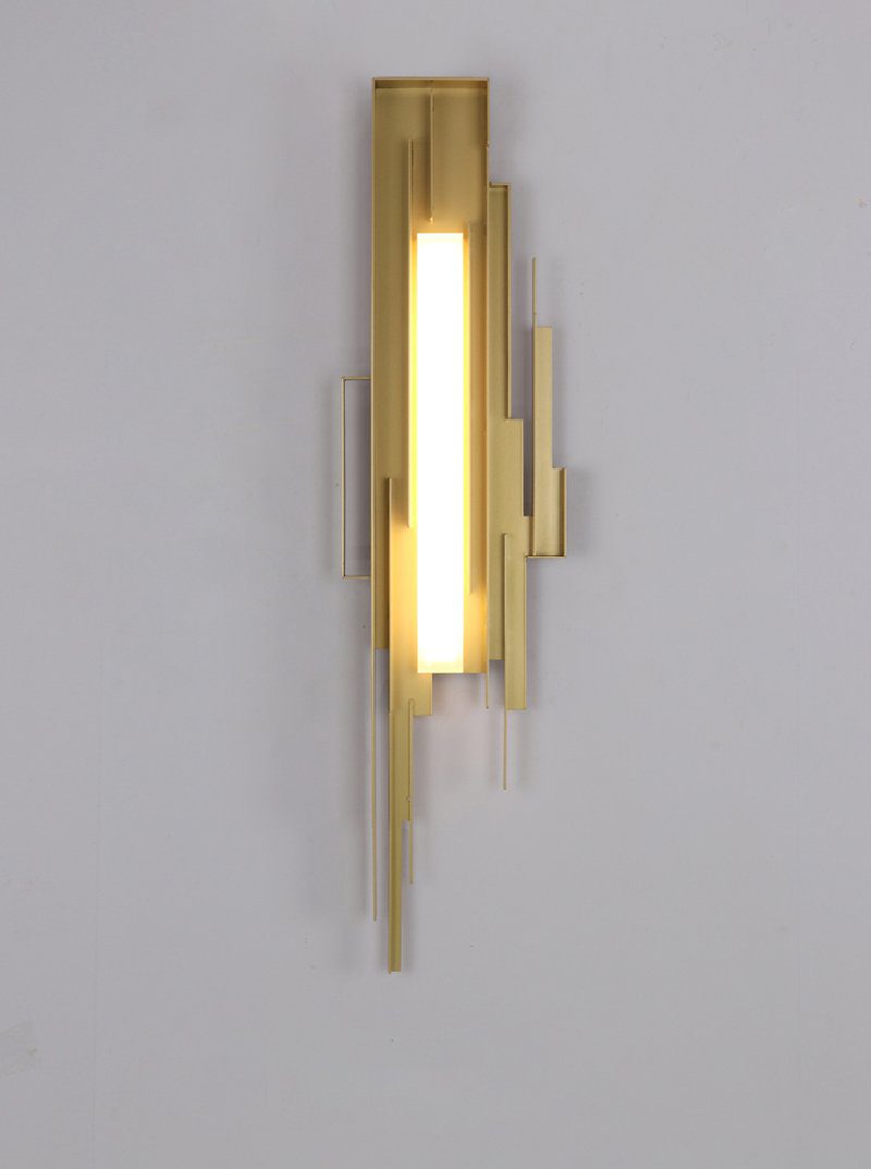Metal Sculpted Sconce