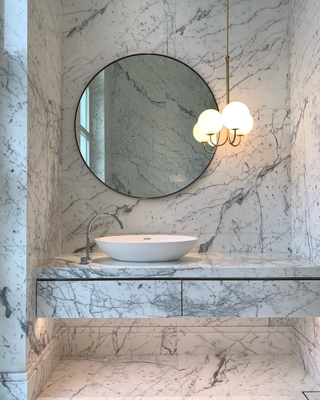 Angle Pendant Light