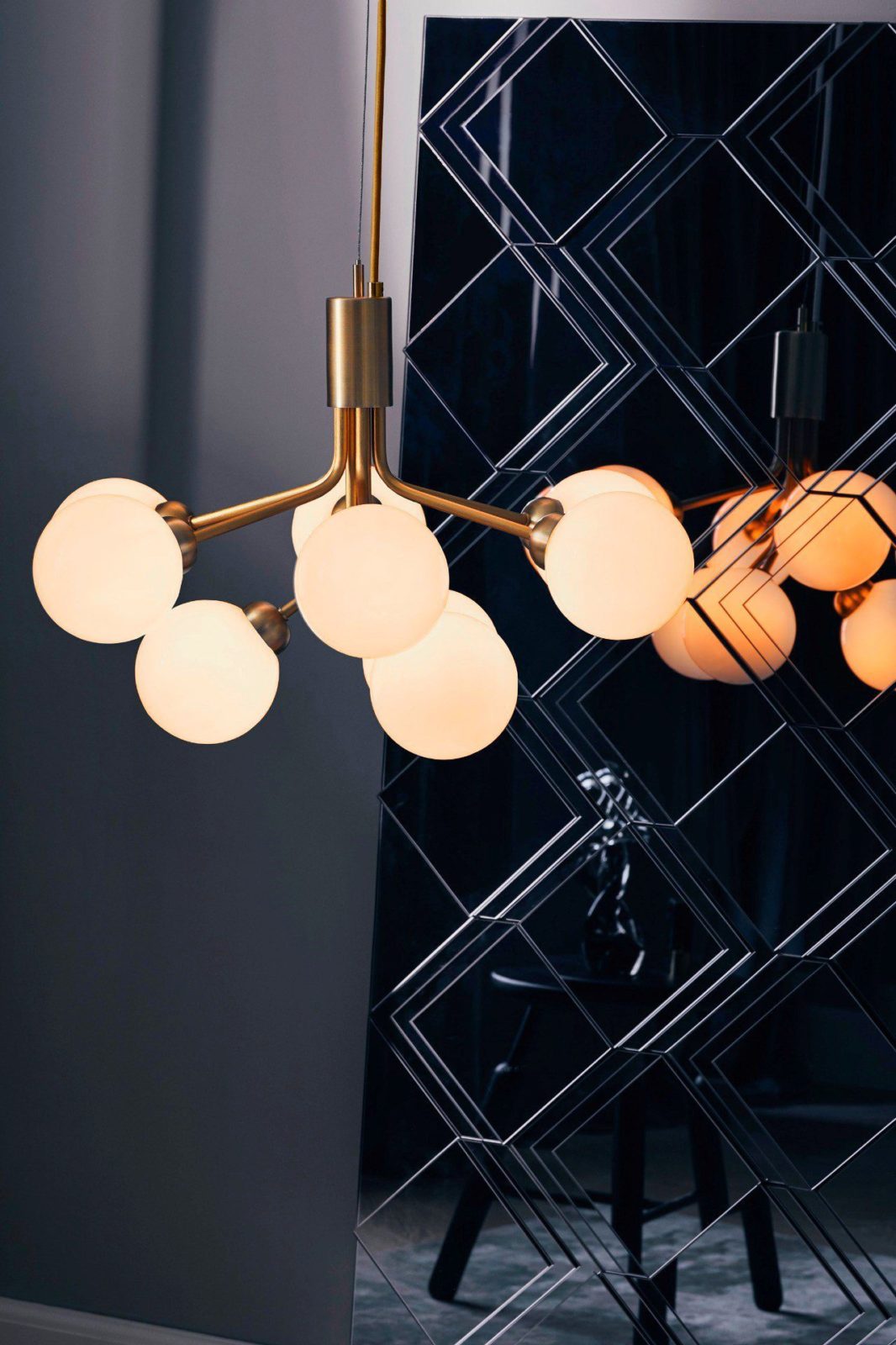 Apiales Chandeliers