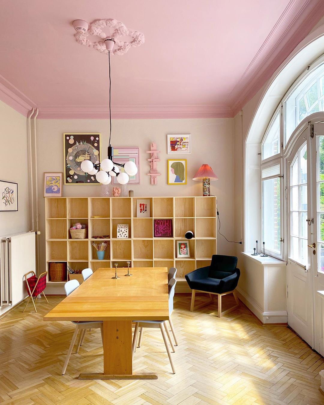 Apiales Chandeliers