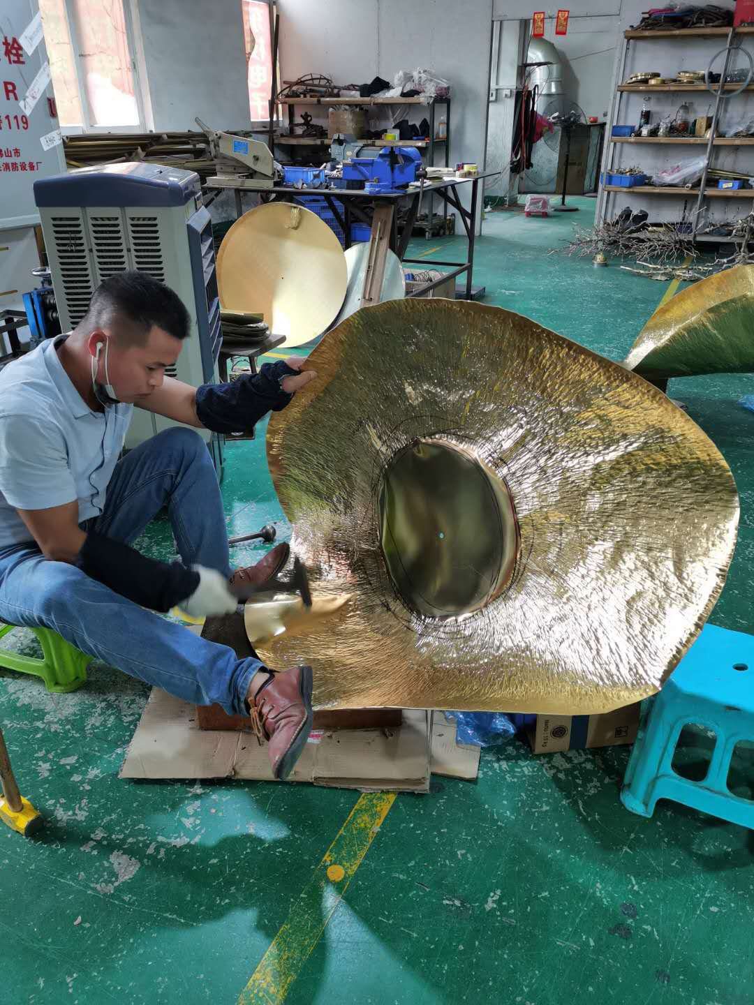 Hammered Brass Suspension Llight