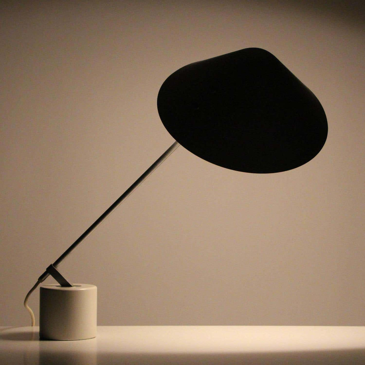 Small Hat Table Lamp