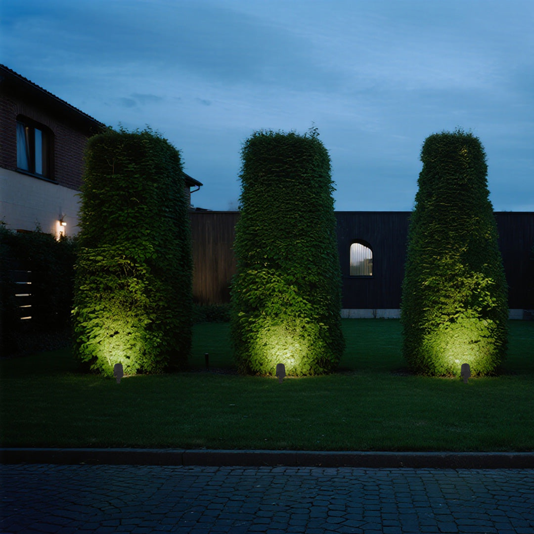 Luma Outdoor LED Spot Light – Modern Architectural Garden Uplight