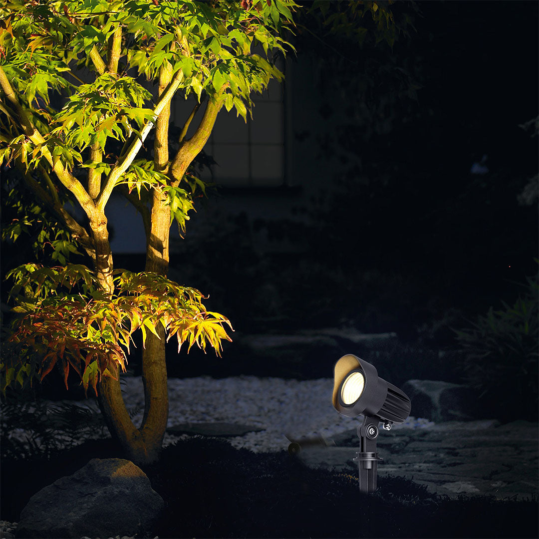Minimalist LED Spike Light for Garden Pathways – Warm White 3000K