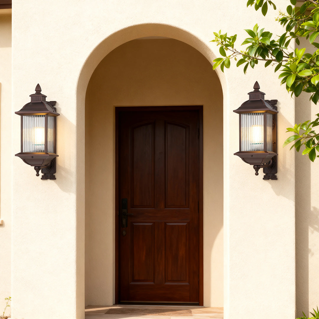 Classic Aluminum Outdoor Wall Lantern with Clear Glass Shade