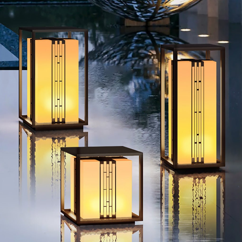 Retro Outdoor Garden Lamp with Refined Line Design
