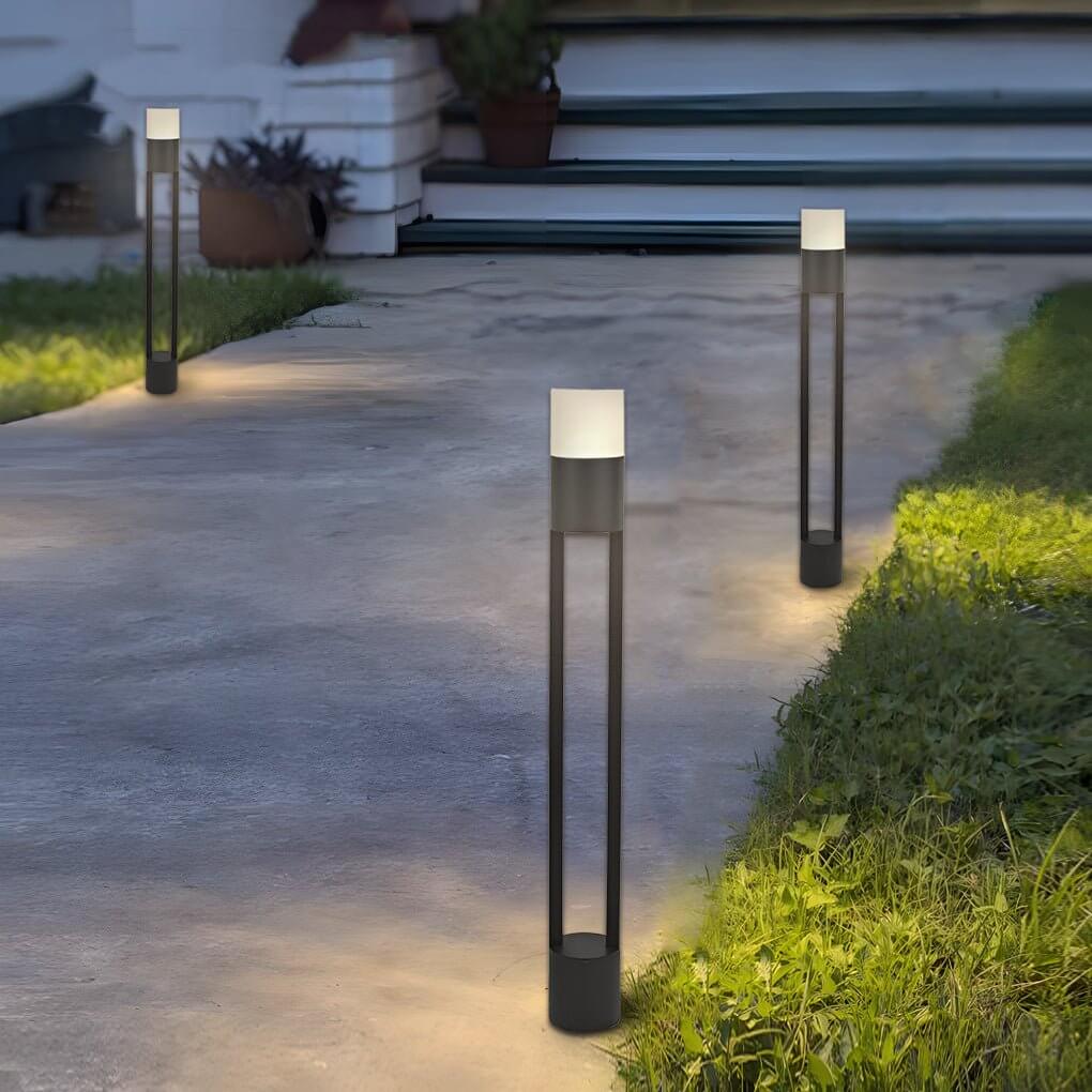 Modern LED Post Light for Pathways and Gardens – Minimalist Aluminum Pole Lamp