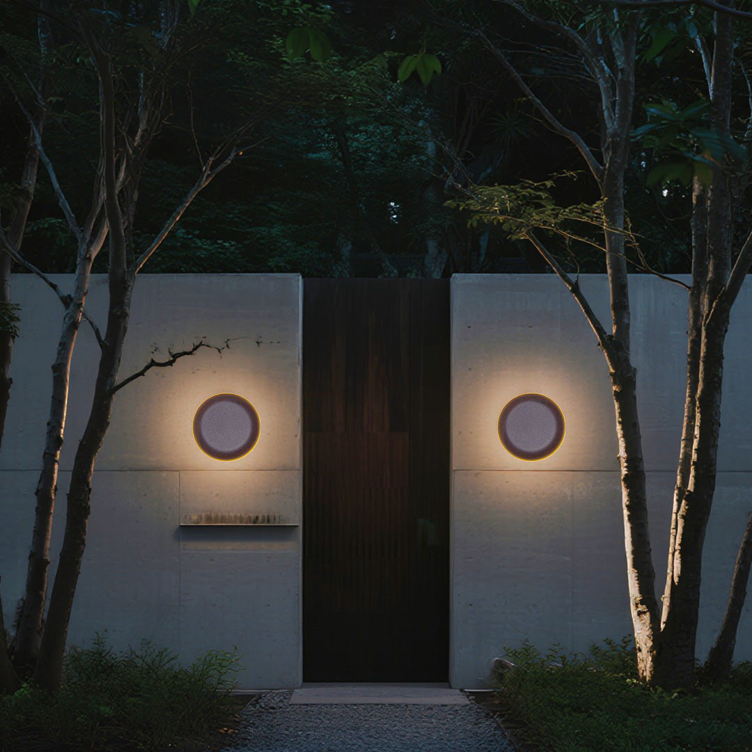 Minimalist Geometric Outdoor Wall Sconce in Gray Die-Cast Aluminum