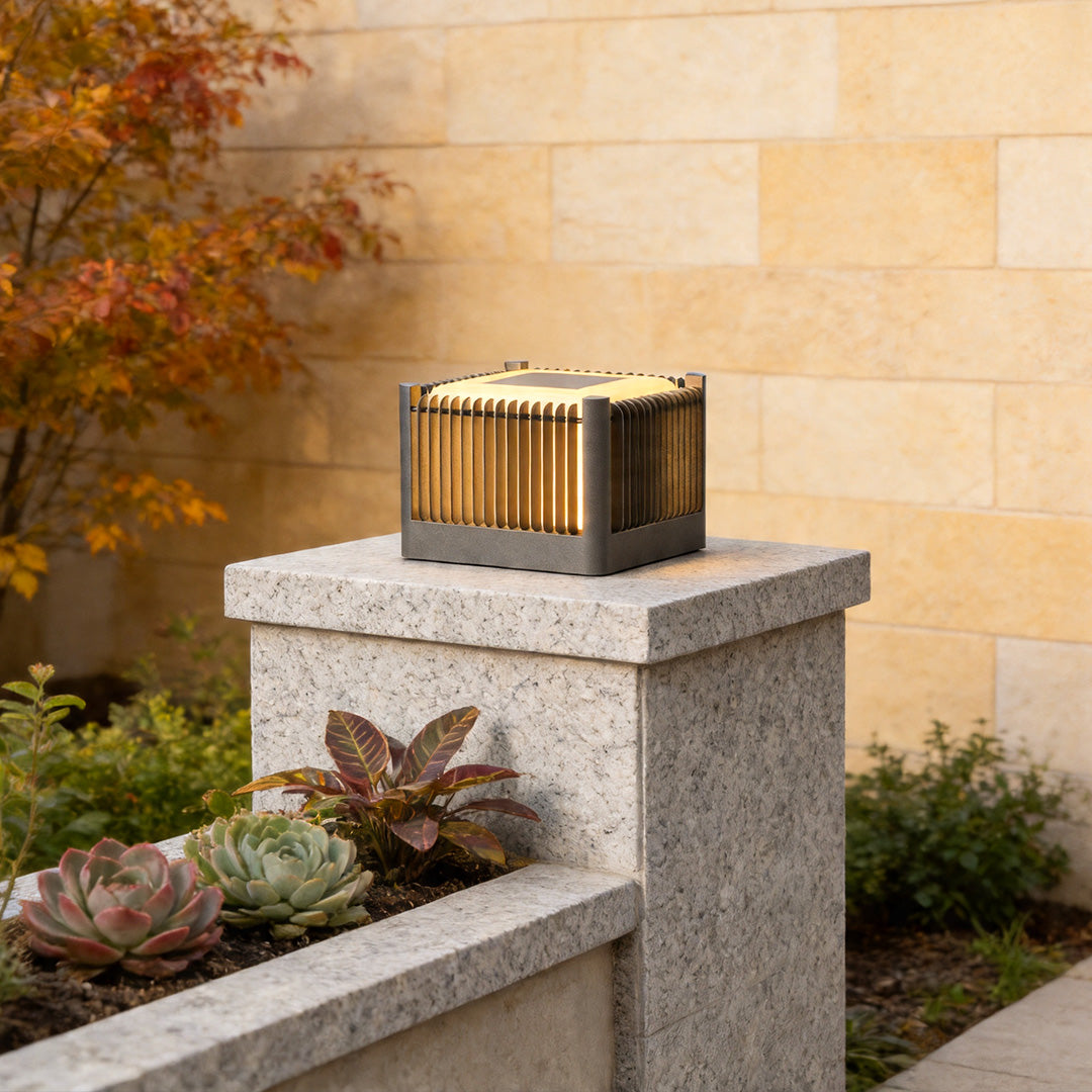 Stainless Steel Solar Pillar Lights for Driveway & Garden – Modern Outdoor Lighting