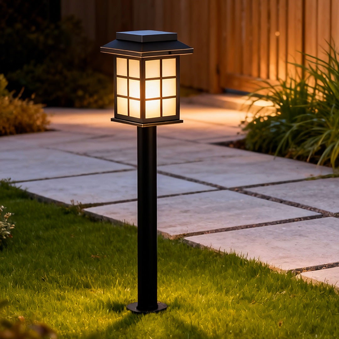 Solar Copper Path Light with Glass Shade for Courtyard Walkways