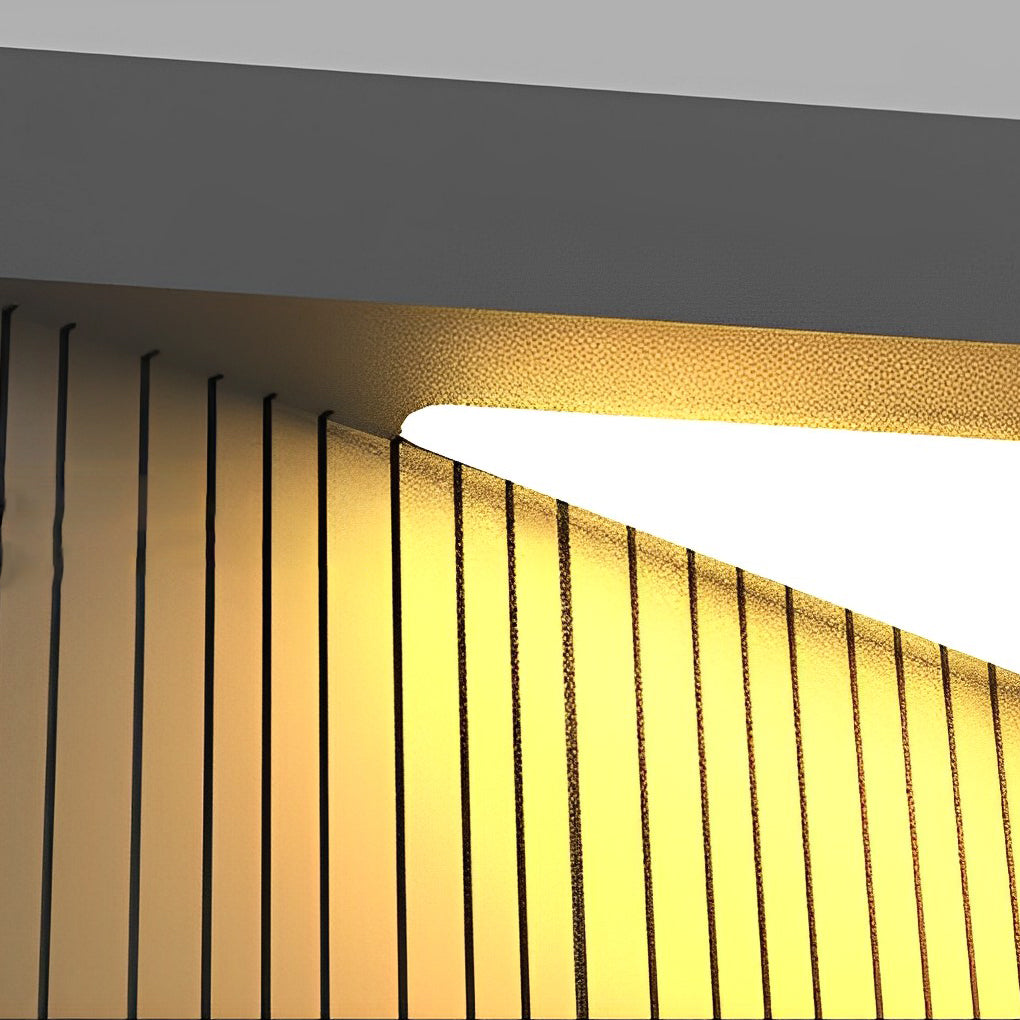 Solar-Powered Modern Post Light in Black Stainless Steel
