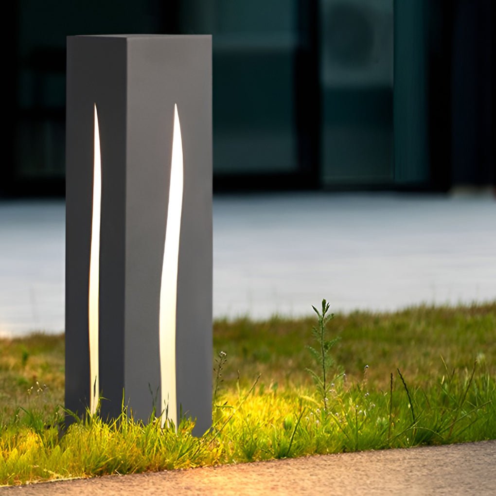 Lumière Rectangular LED Pathway Bollard – Stainless Steel Landscape Lighting for Modern Gardens