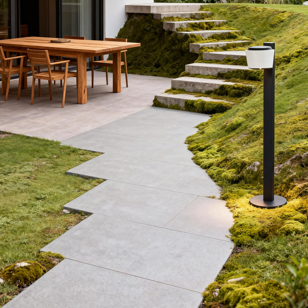 Modern Minimalist Aluminum LED Path Light for Garden Walkways