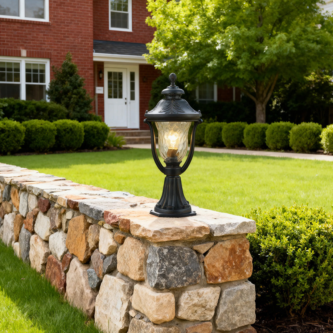 Chestnut Aluminum Post Light with Clear Glass Shade for Modern Gardens