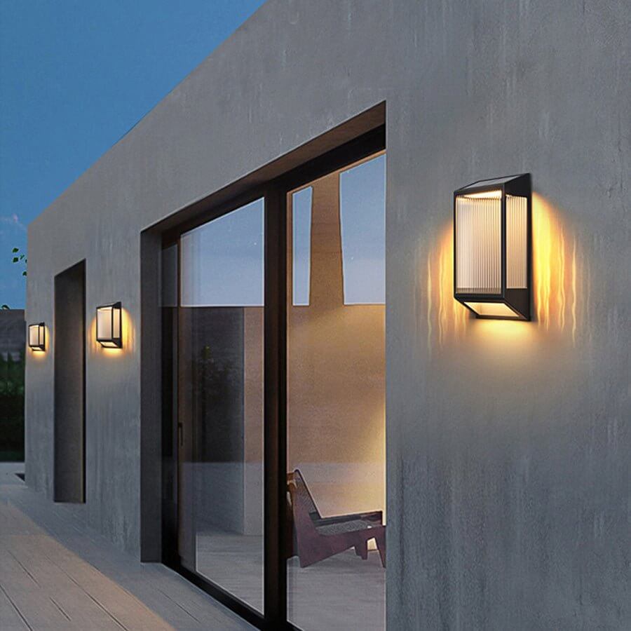 Vertical Ripped Acrylic LED Outdoor Wall Light, Modern Waterproof Sconce