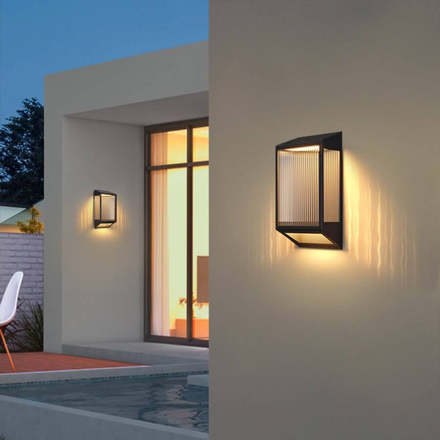 Vertical Ripped Acrylic LED Outdoor Wall Light, Modern Waterproof Sconce