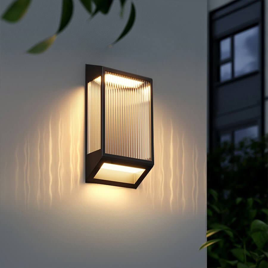 Vertical Ripped Acrylic LED Outdoor Wall Light, Modern Waterproof Sconce