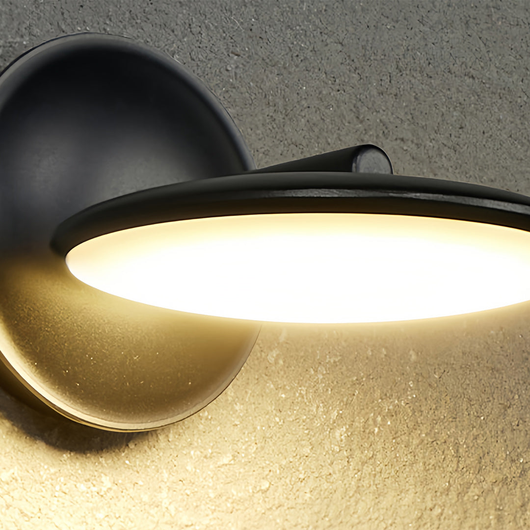 Swivel Wall Sconce in Die-Cast Aluminum with Warm LED Light, IP65 Waterproof Outdoor Fixture