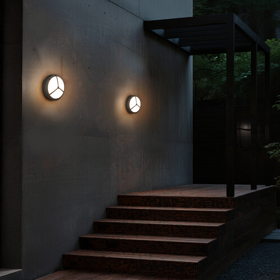 Minimalist Round Outdoor Wall Sconce with Trisection Design, IP65 Waterproof Aluminum LED Light