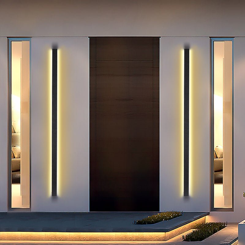Modern Linear LED Outdoor Wall Light in Black