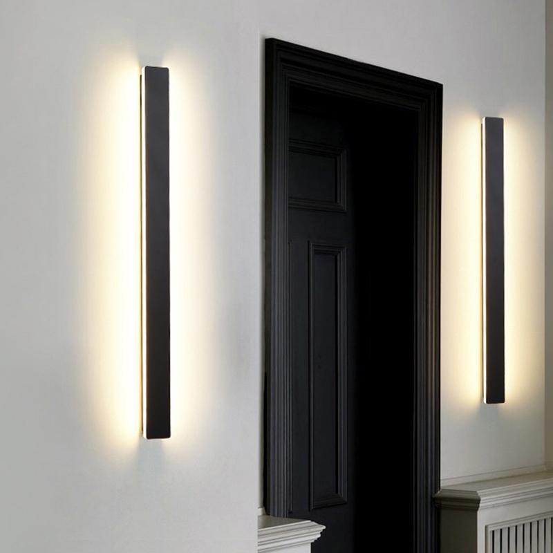 Linear Outdoor Wall Light in Black Metal, Waterproof LED Sconce