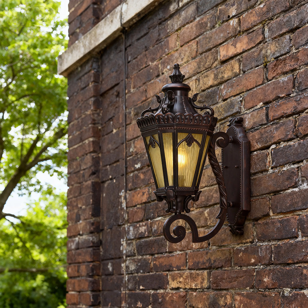 Outdoor Wall Sconce in Black Aluminum with Clear Glass