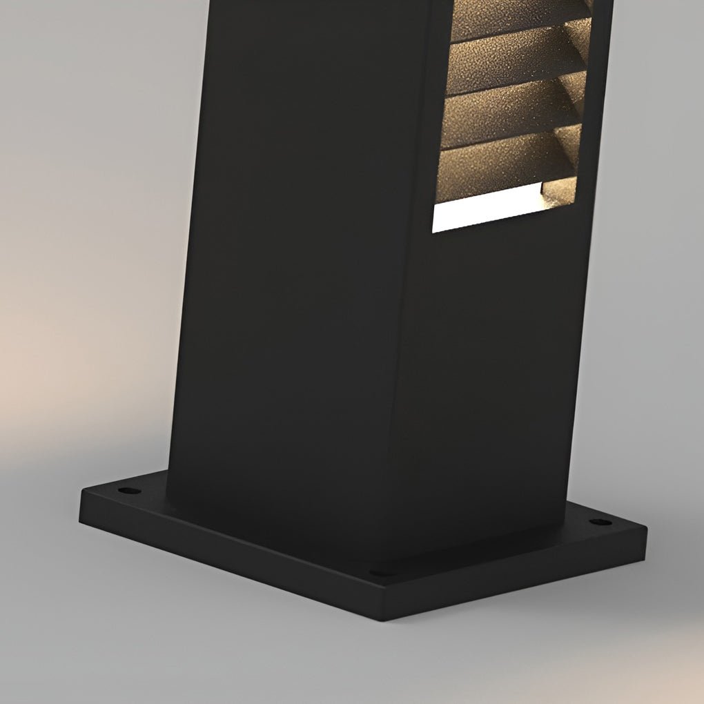 Streamlined Stainless Steel LED Bollard Light in Matte Black for Modern Landscapes