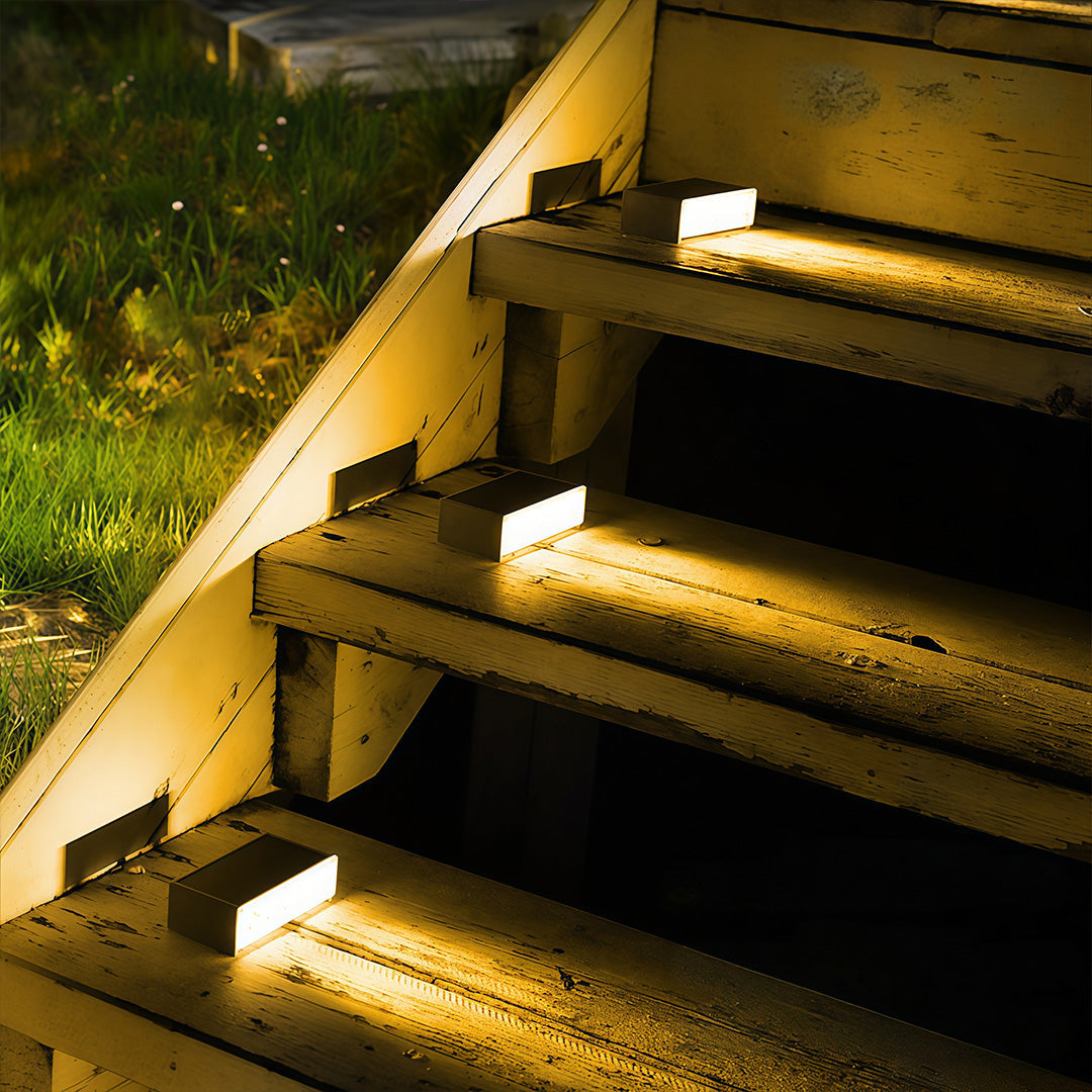 Aurea Solar Step Light – Modern Waterproof LED Deck & Stair Luminaire