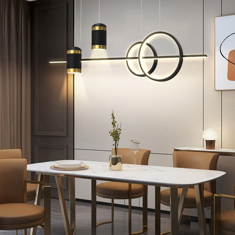 Chandelier Style Table Lamp In The Dining Room