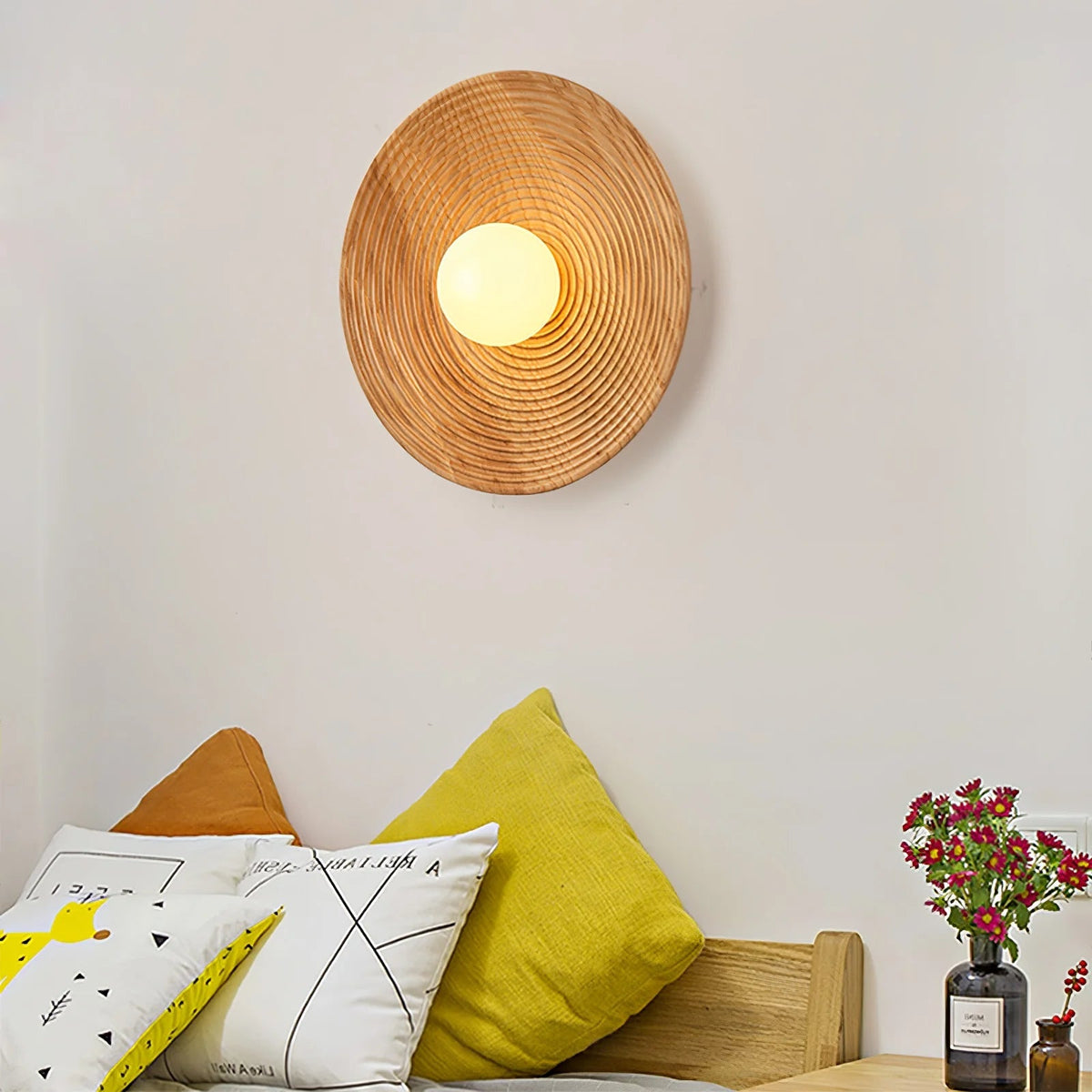 Contourwood Wall Light