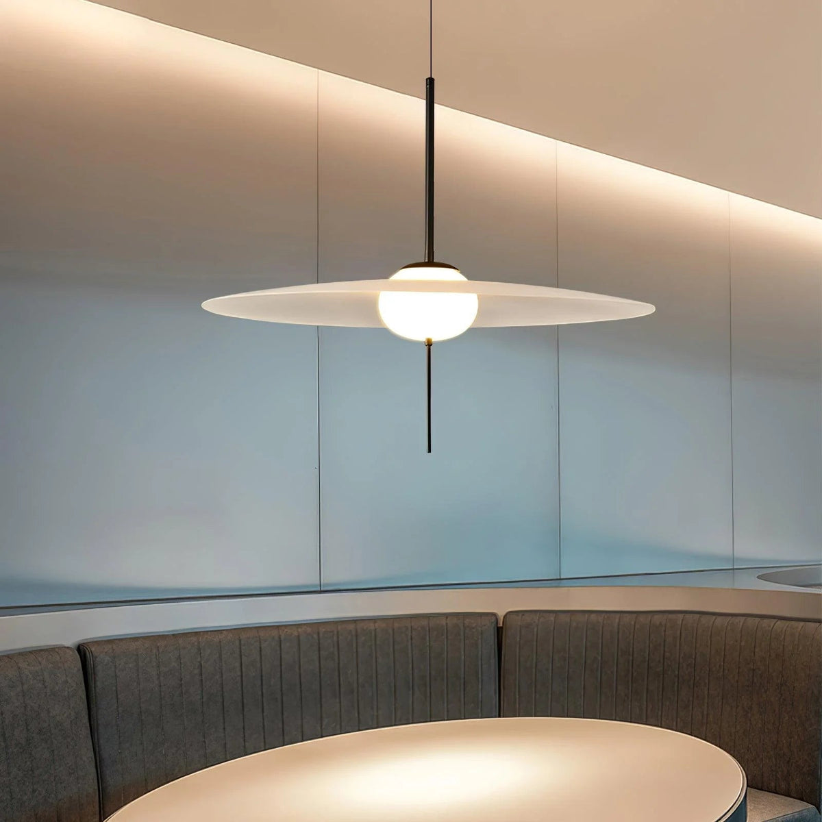 Lustra Pendant Light