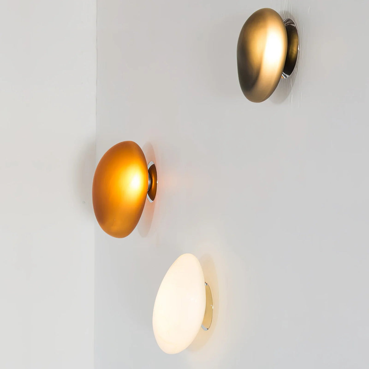 Sphere Glow Wall Lamp