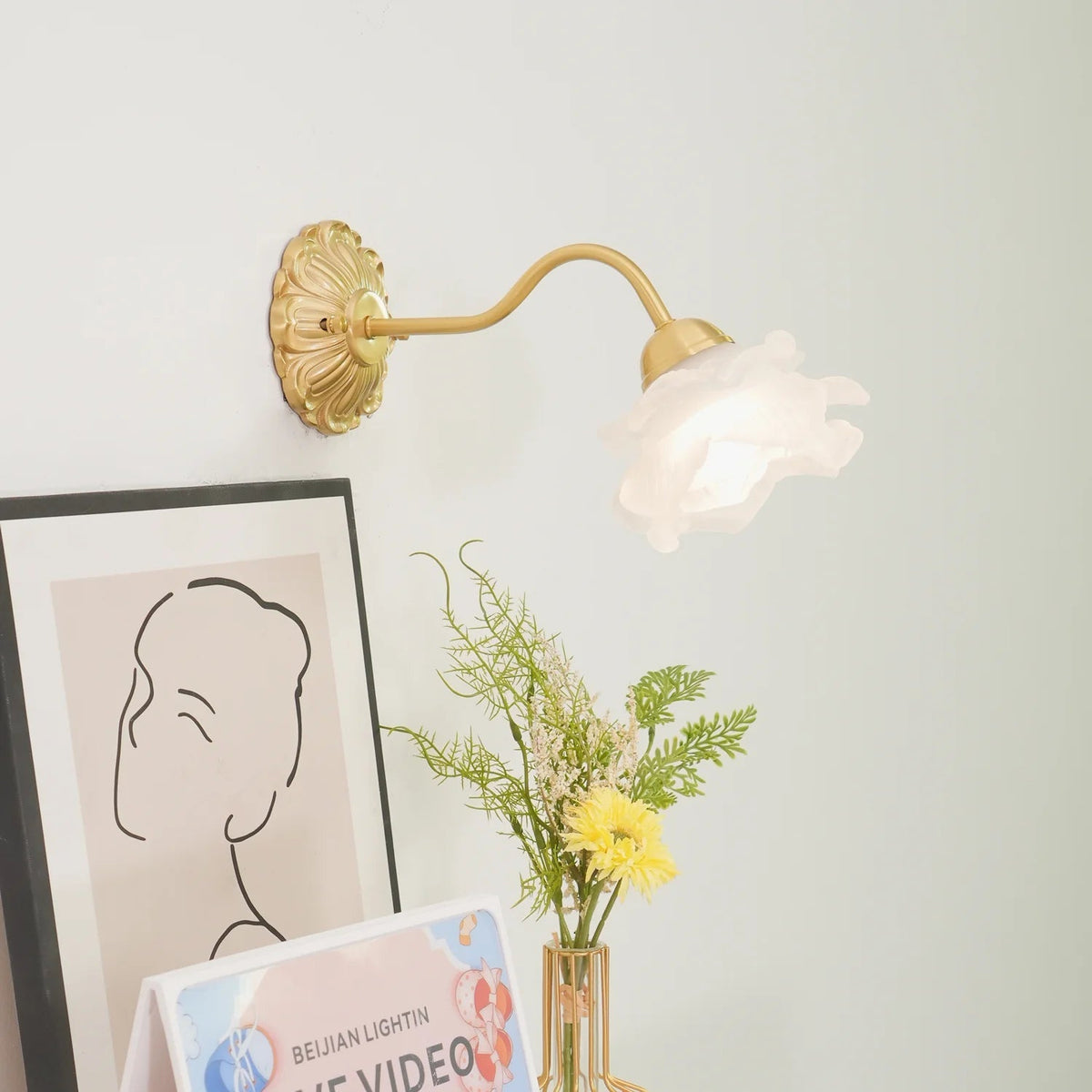 Rosette Brass Wall Lamp