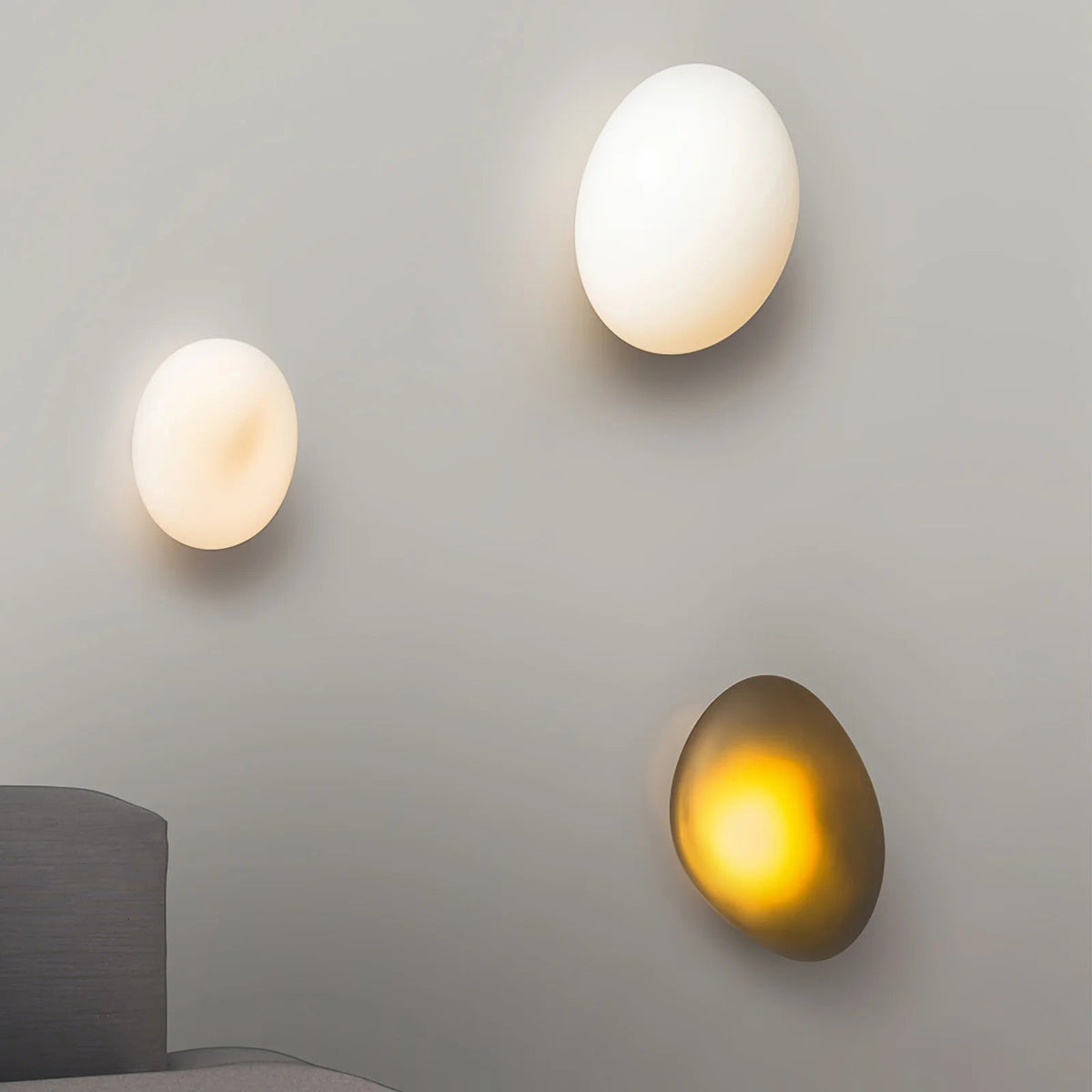 Sphere Glow Wall Lamp