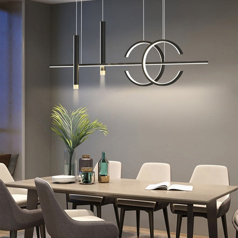 Chandelier Style Table Lamp In The Dining Room