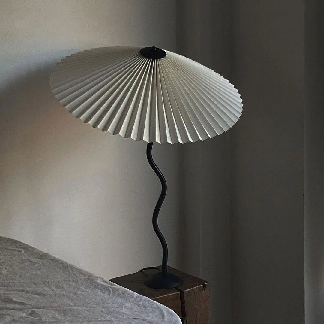 Linea Curva Table Lamp