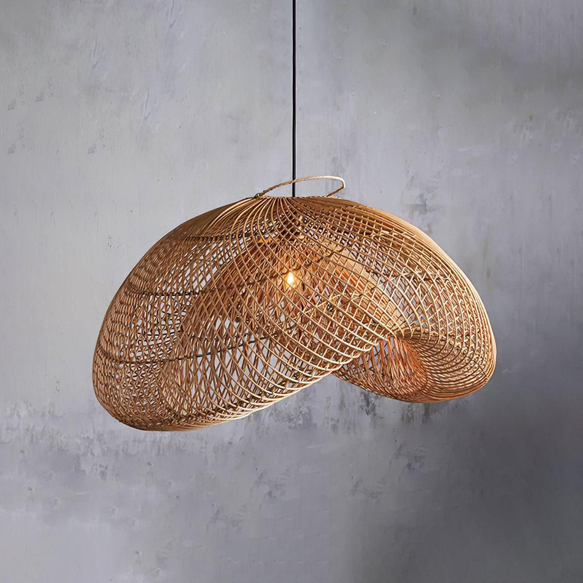 Curva Rattan Pendant Light