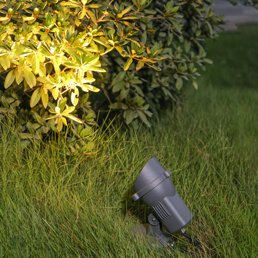 Outdoor LED Spotlights with Anti-Glare Design for Landscape and Architectural Accents