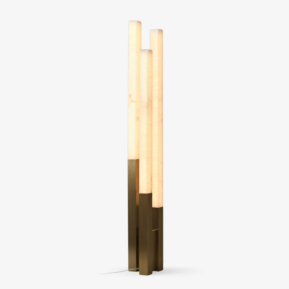 Callisto Alabaster Floor Lamp – Sculptural LED Brass Floor Light