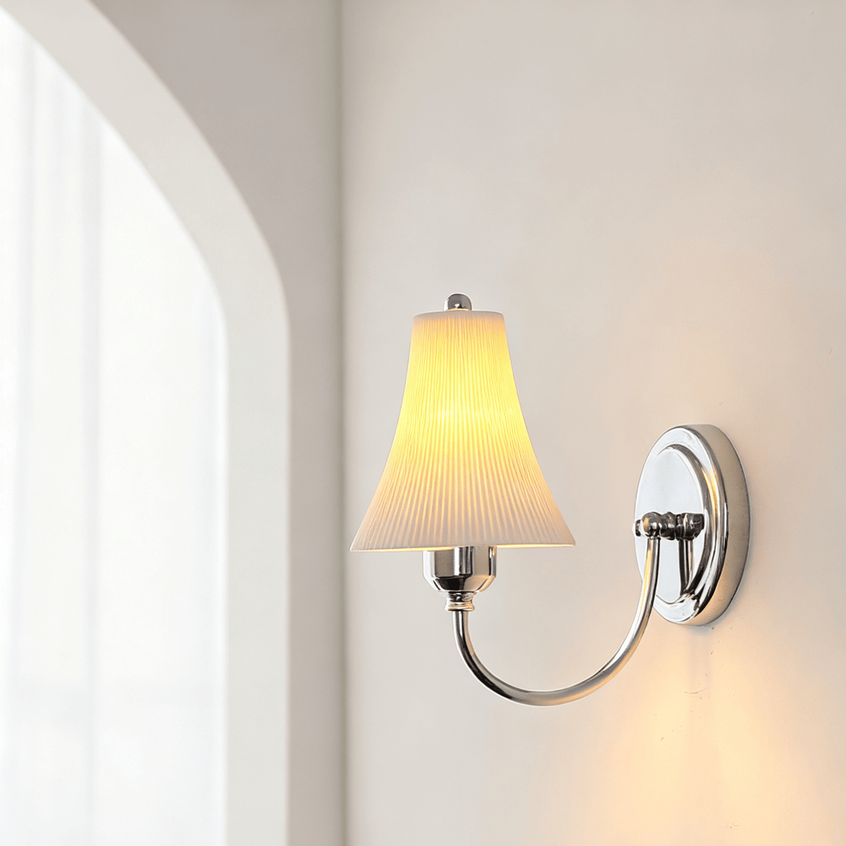 Slim Waist Wall Sconce – Modern Ceramic & Metal Wall Light