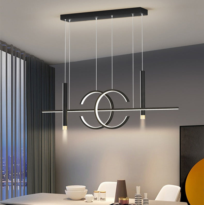 Chandelier Style Table Lamp In The Dining Room